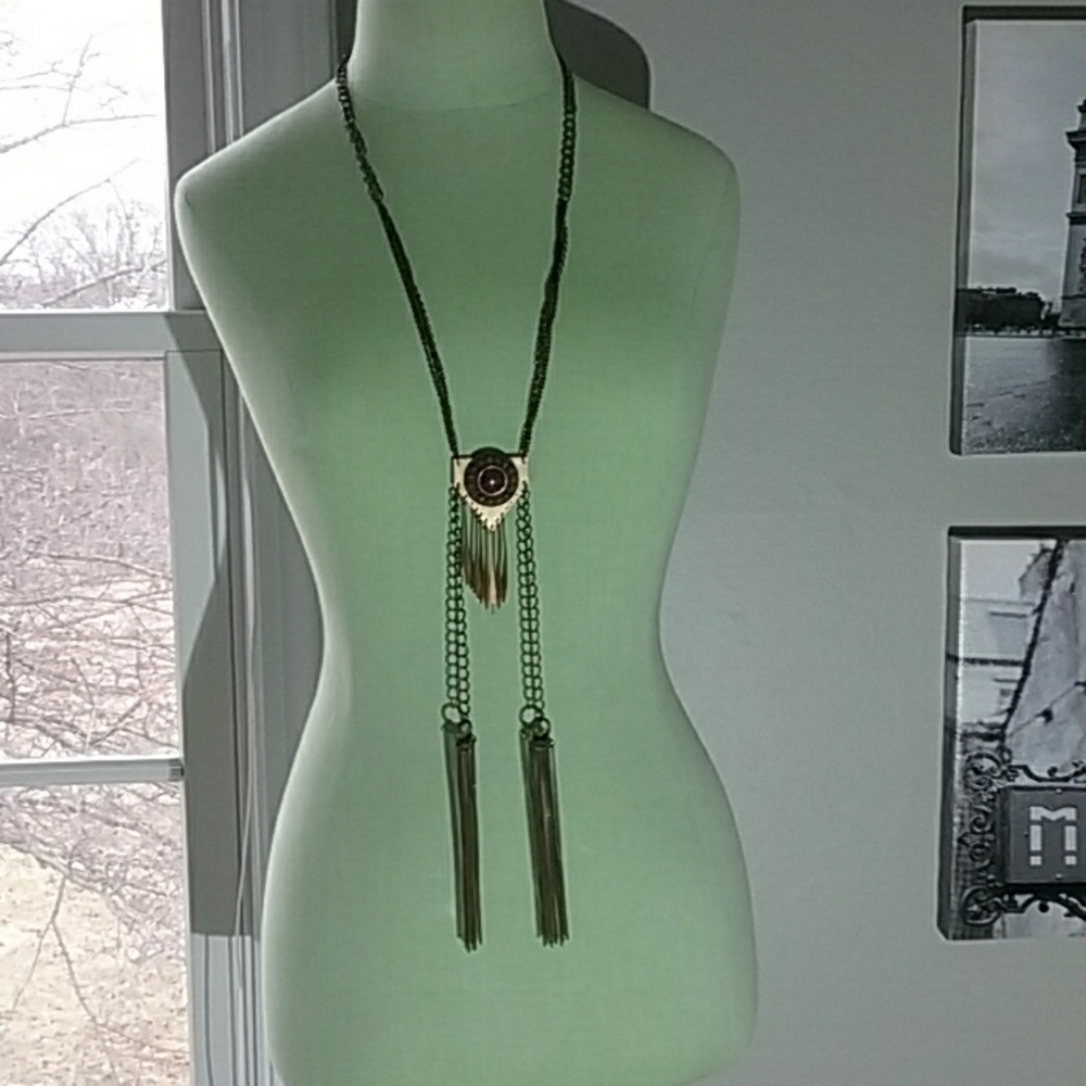 Urban outfitters necklace